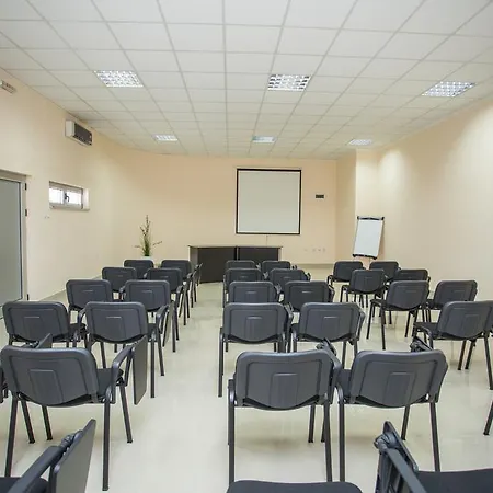 Sin-kom Garni Hotel 3*