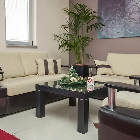 Sin-kom Garni Hotel 3*