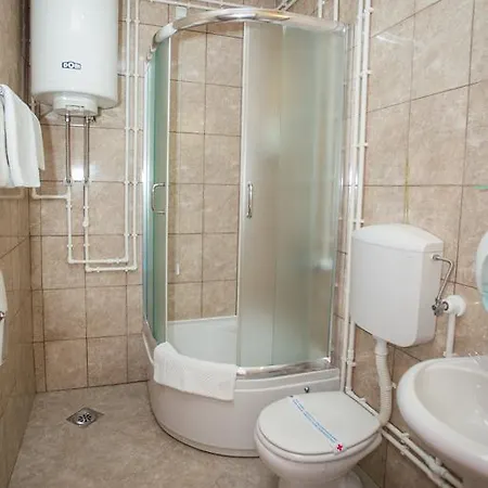 Sin-kom Garni Hotel 3*